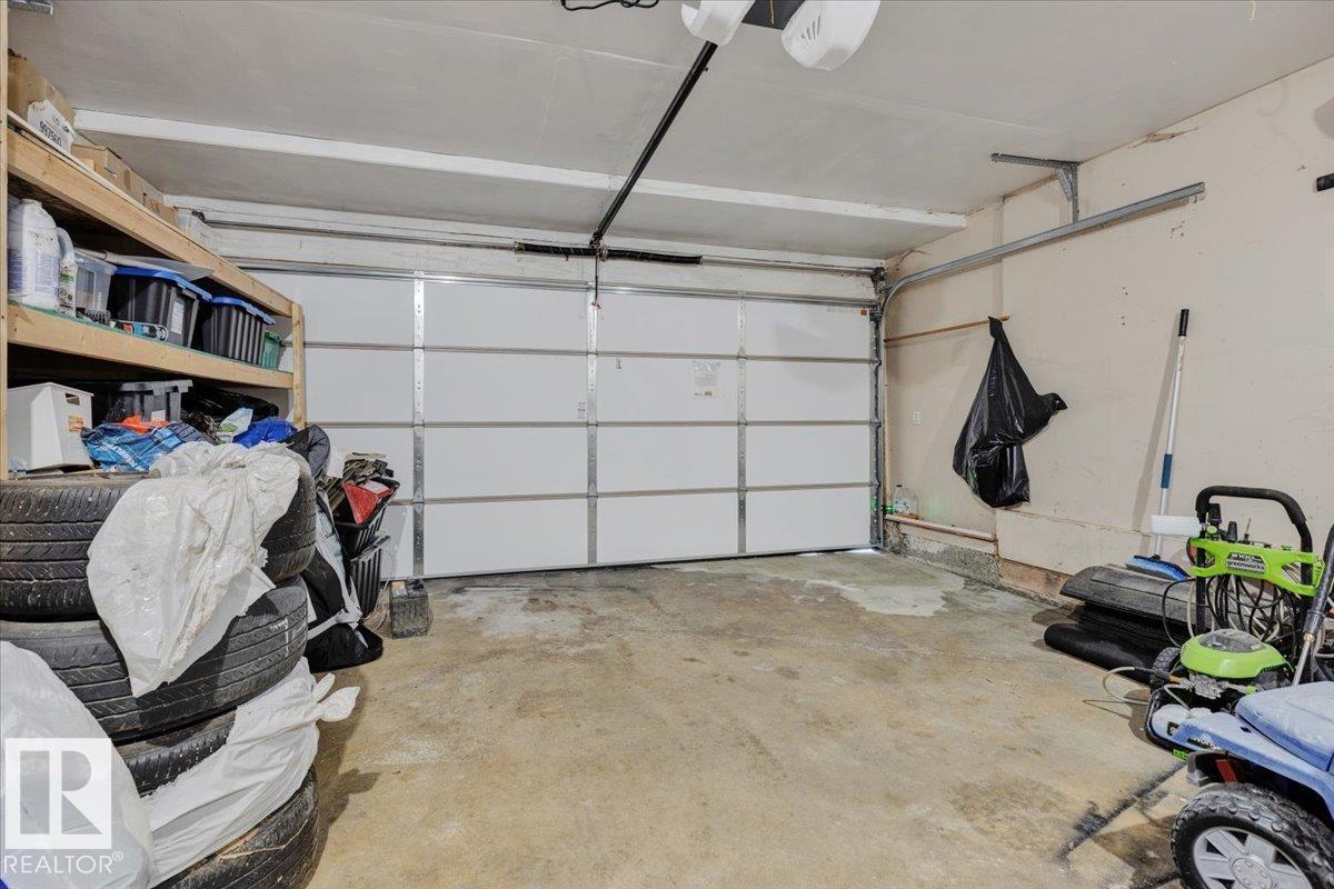 Photo 11 of 18911 58 Av Nw, Edmonton AB