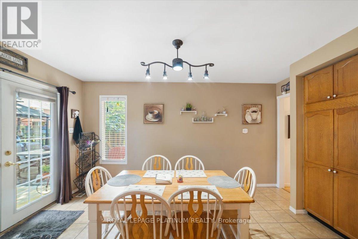 Photo 34 of 77 Lord Simcoe Drive, Brampton ON