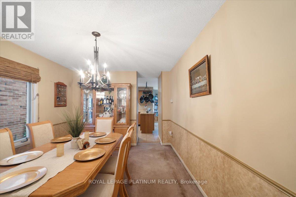 Photo 12 of 77 Lord Simcoe Drive, Brampton ON