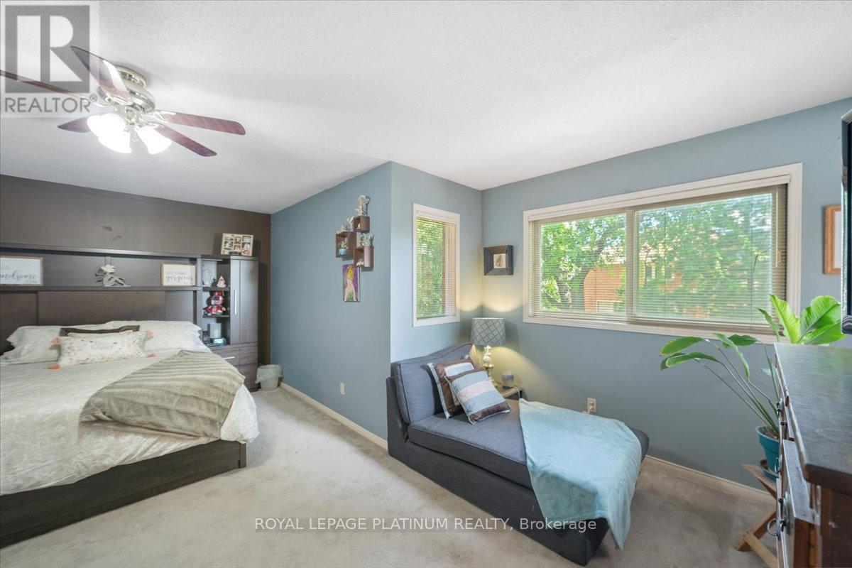 Photo 13 of 77 Lord Simcoe Drive, Brampton ON