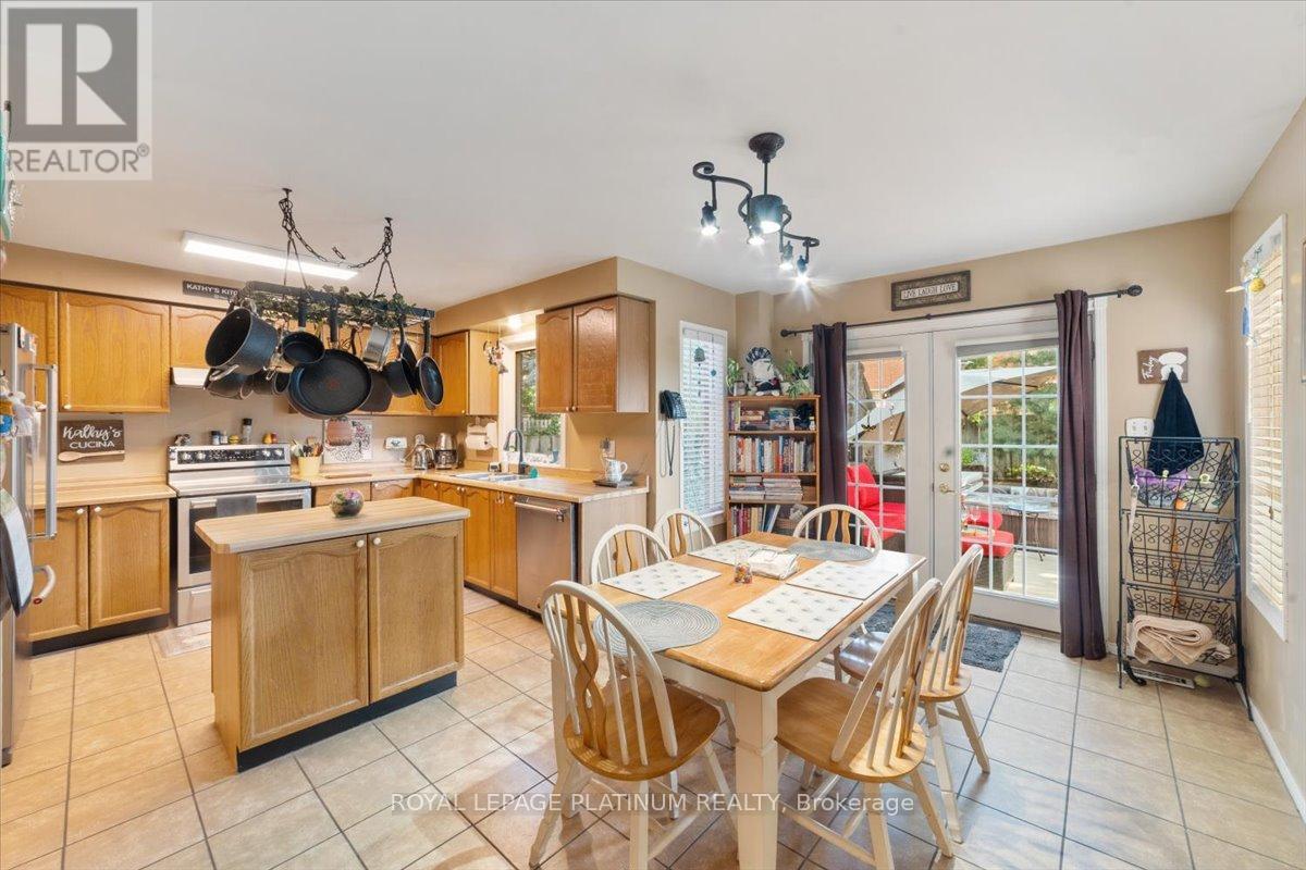 Photo 20 of 77 Lord Simcoe Drive, Brampton ON