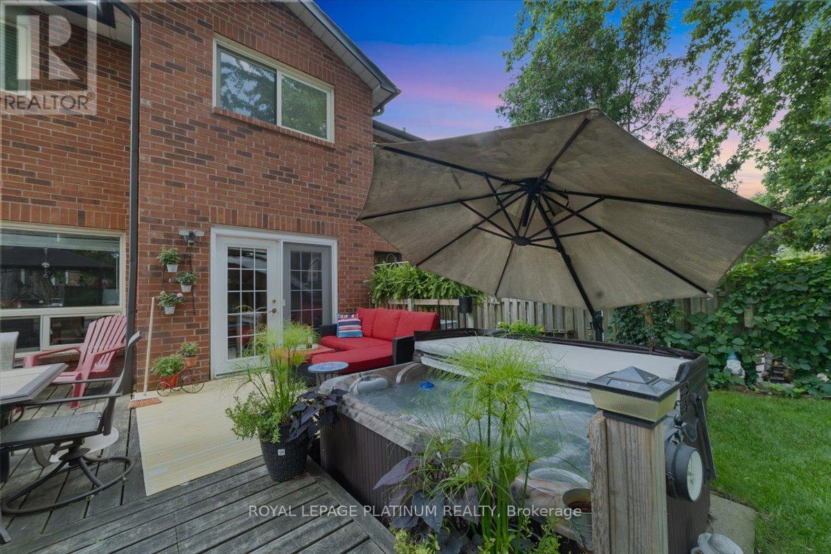 Photo 37 of 77 Lord Simcoe Drive, Brampton ON
