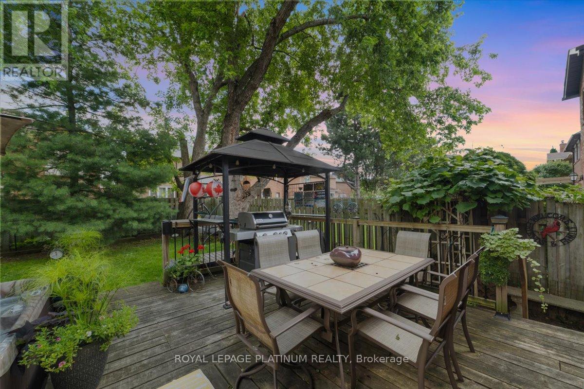Photo 29 of 77 Lord Simcoe Drive, Brampton ON