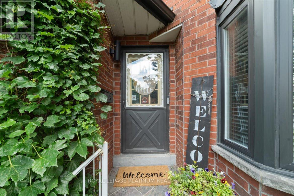 Photo 22 of 77 Lord Simcoe Drive, Brampton ON