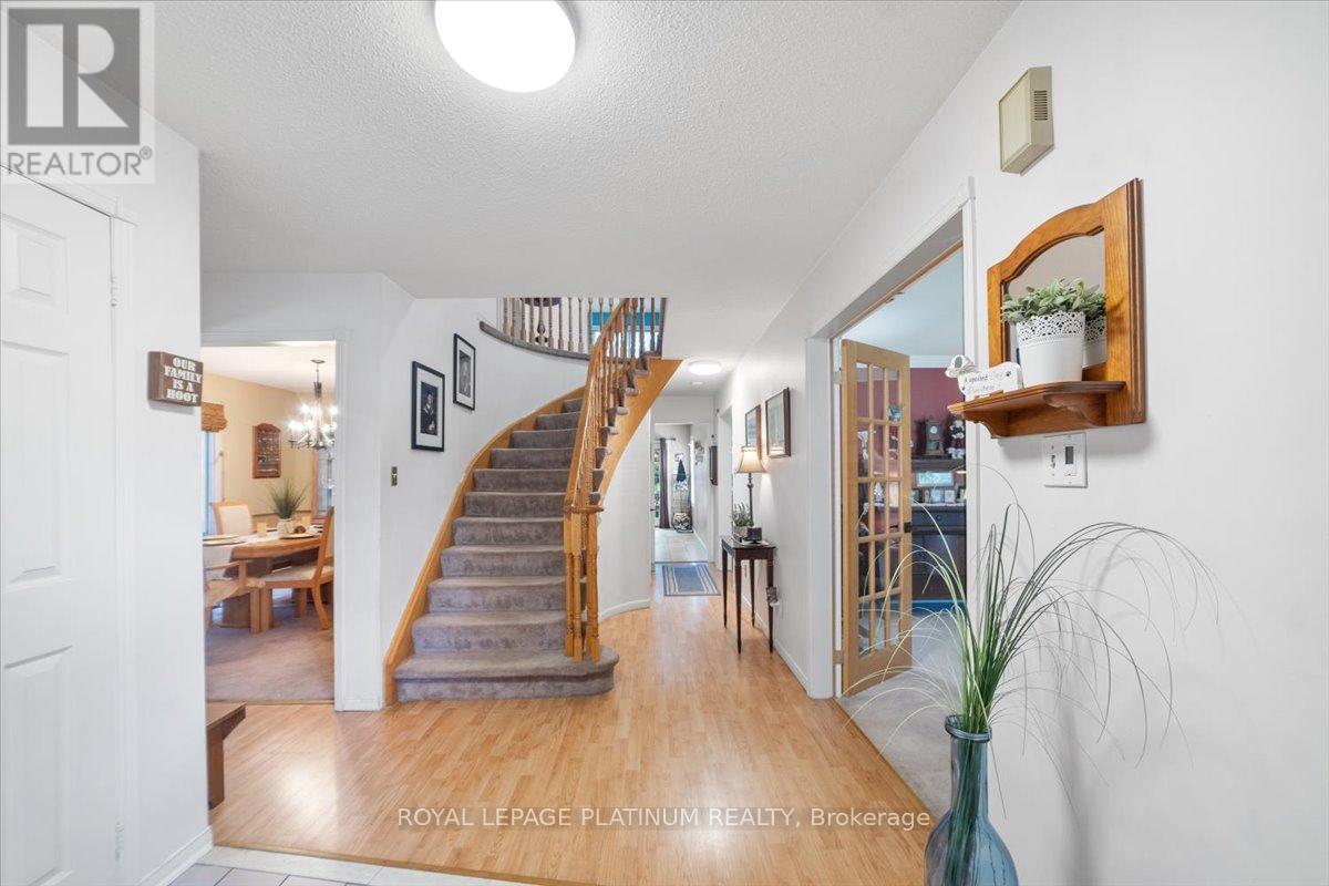Photo 35 of 77 Lord Simcoe Drive, Brampton ON