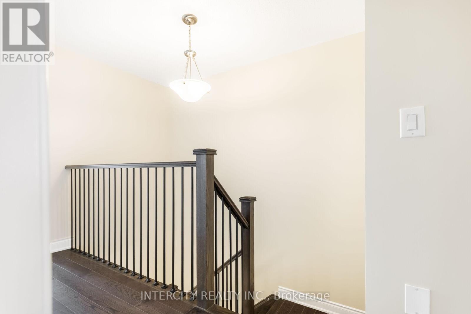 Photo 21 of 40 Donald Stewart Road, Brampton ON