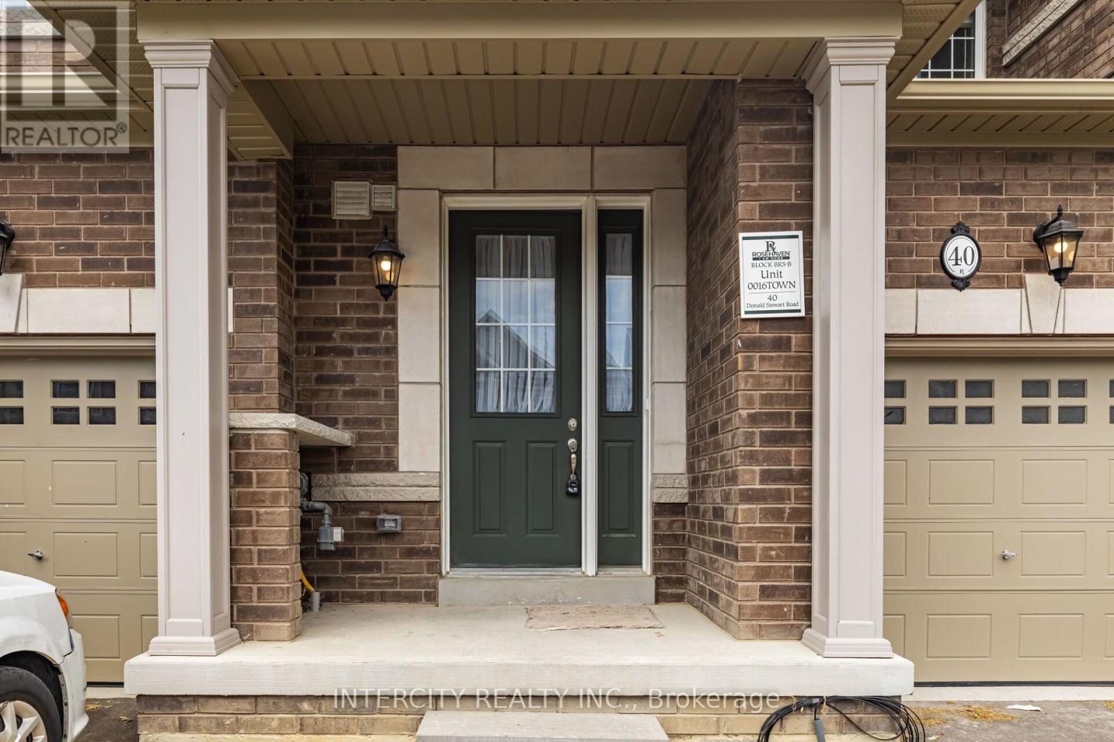 Photo 3 of 40 Donald Stewart Road, Brampton ON