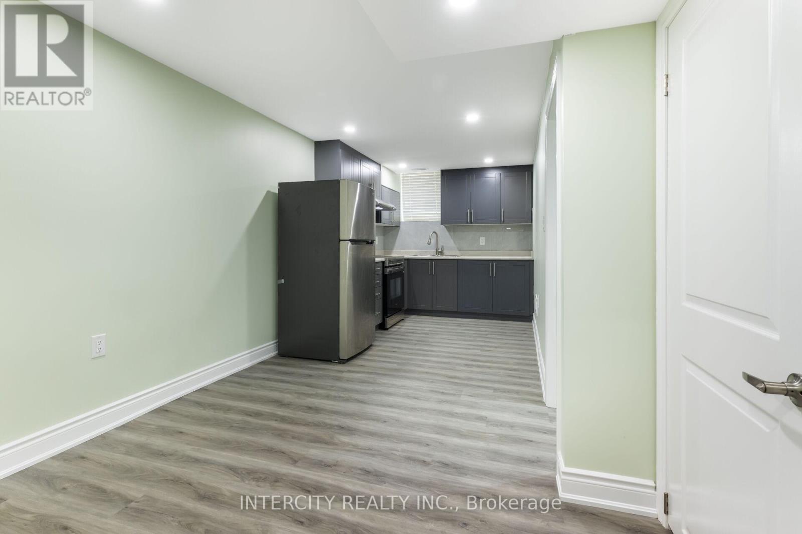 Photo 42 of 40 Donald Stewart Road, Brampton ON