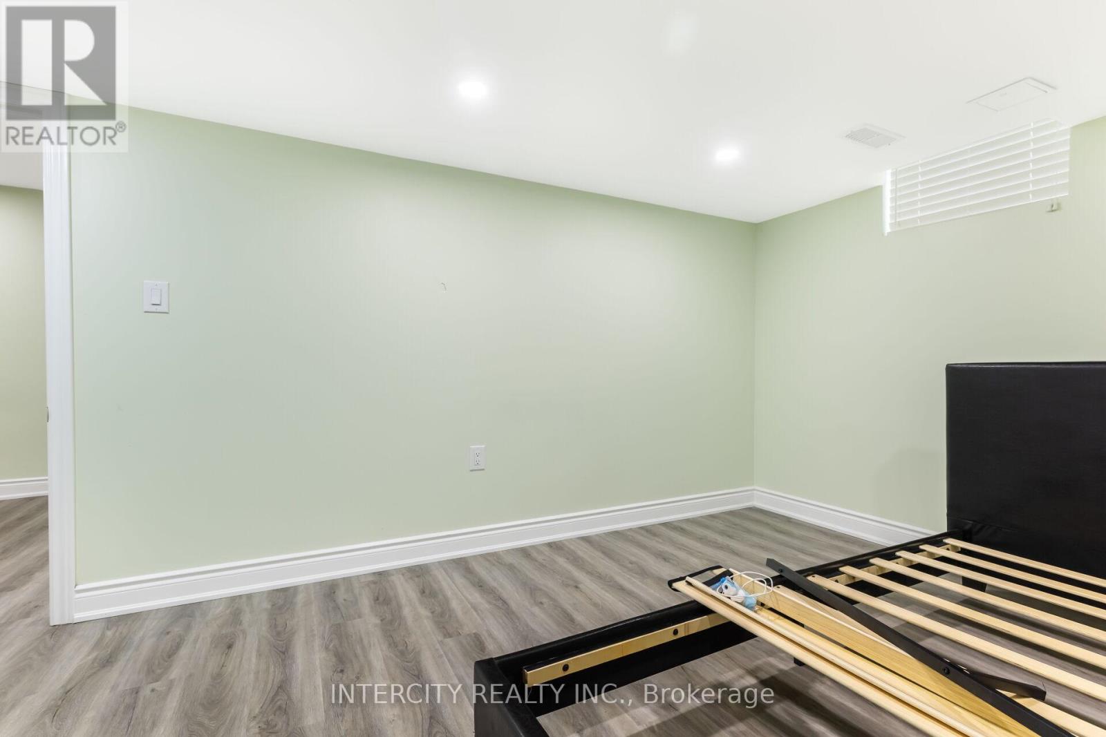 Photo 47 of 40 Donald Stewart Road, Brampton ON