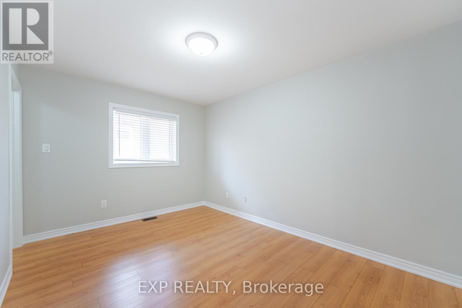Photo 34 of Upper 397 Scott Boulevard, Milton ON