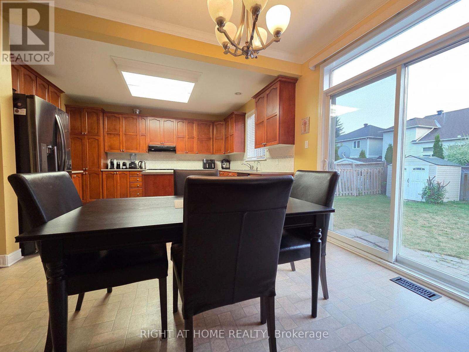 Photo 19 of 96 Maple Stand Way, Ottawa ON
