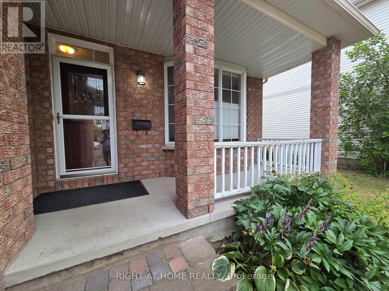 Spacious porch for enjoyment