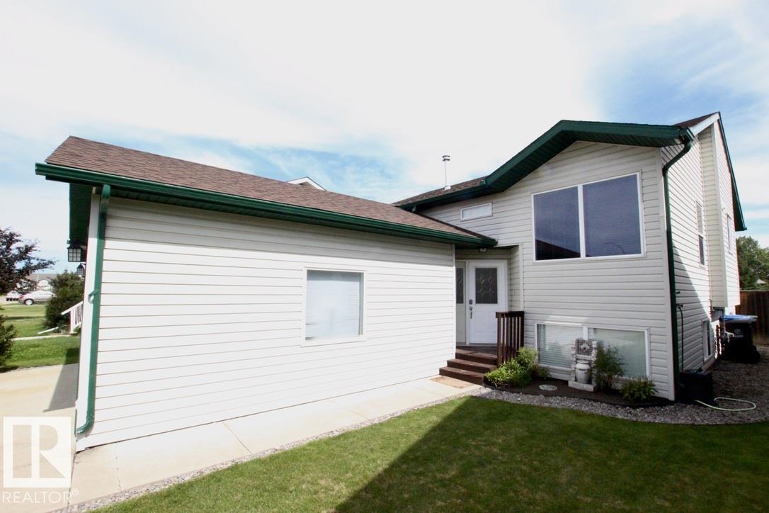 Photo 20 of 6817 58 St, Rocky Mountain House AB