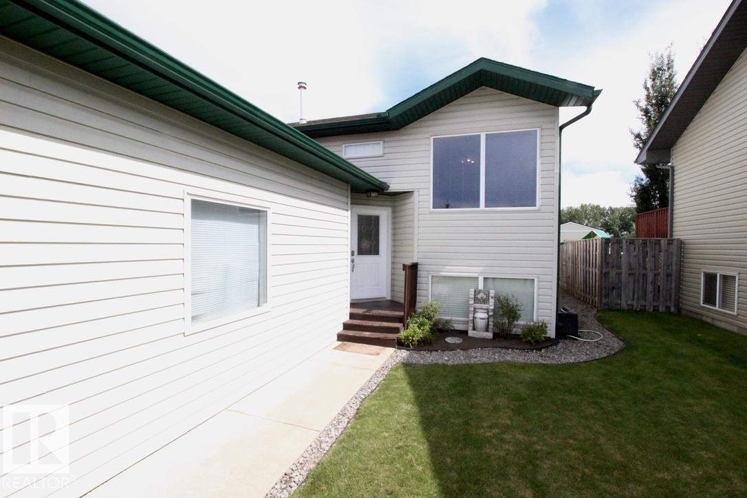Photo 40 of 6817 58 St, Rocky Mountain House AB