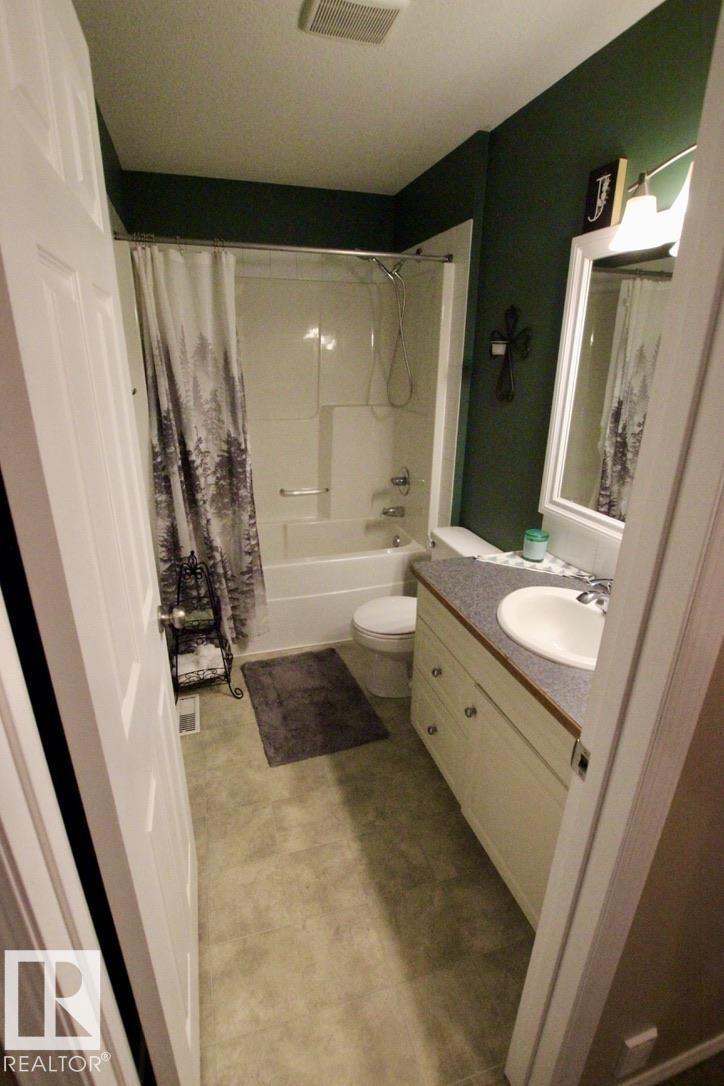 Photo 7 of 6817 58 St, Rocky Mountain House AB