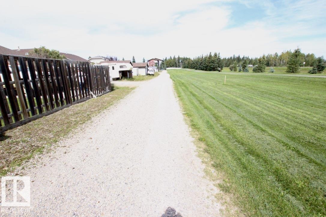 Photo 18 of 6817 58 St, Rocky Mountain House AB