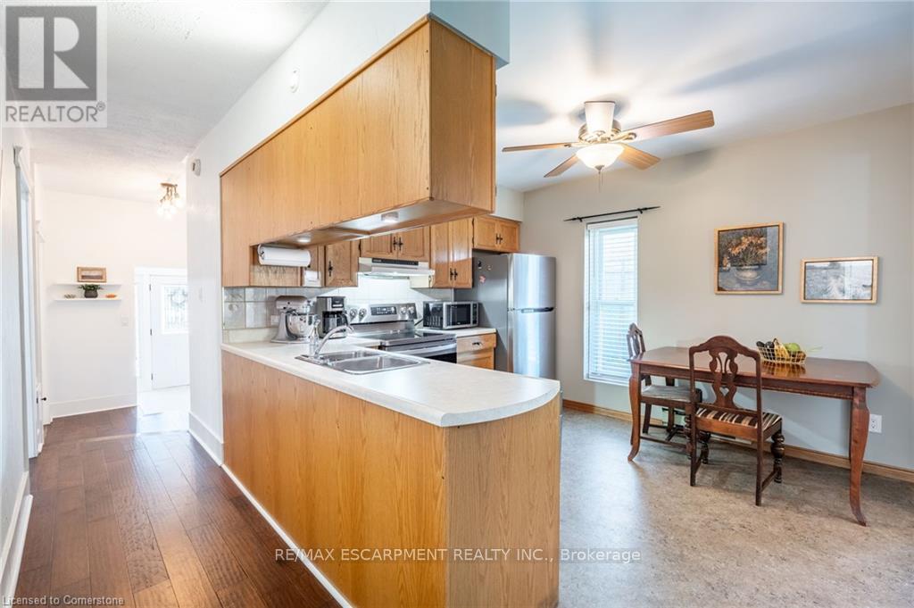 Photo 7 of 238 West 15th Street, Hamilton ON