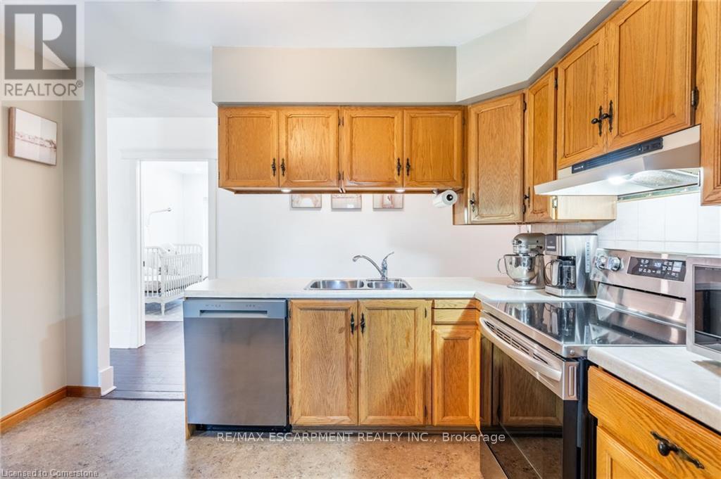 Photo 37 of 238 West 15th Street, Hamilton ON