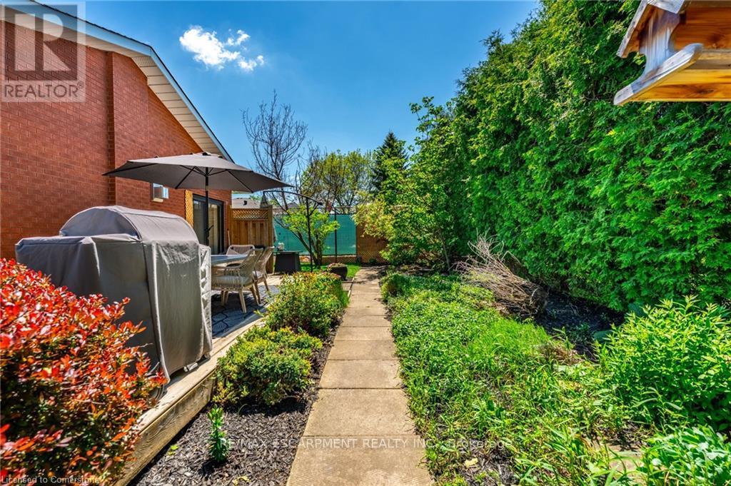 Photo 42 of 238 West 15th Street, Hamilton ON