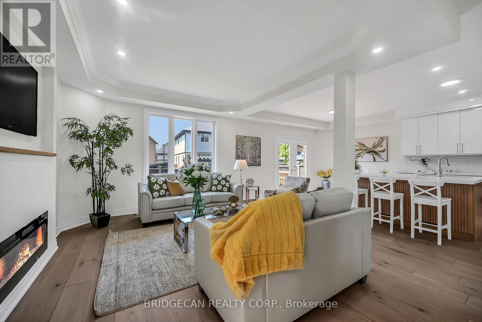 Photo 14 of 40 Davinci Boulevard, Hamilton ON