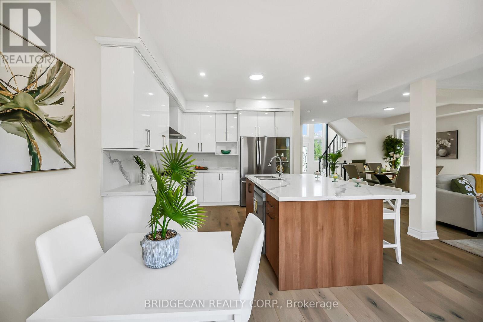 Photo 30 of 40 Davinci Boulevard, Hamilton ON
