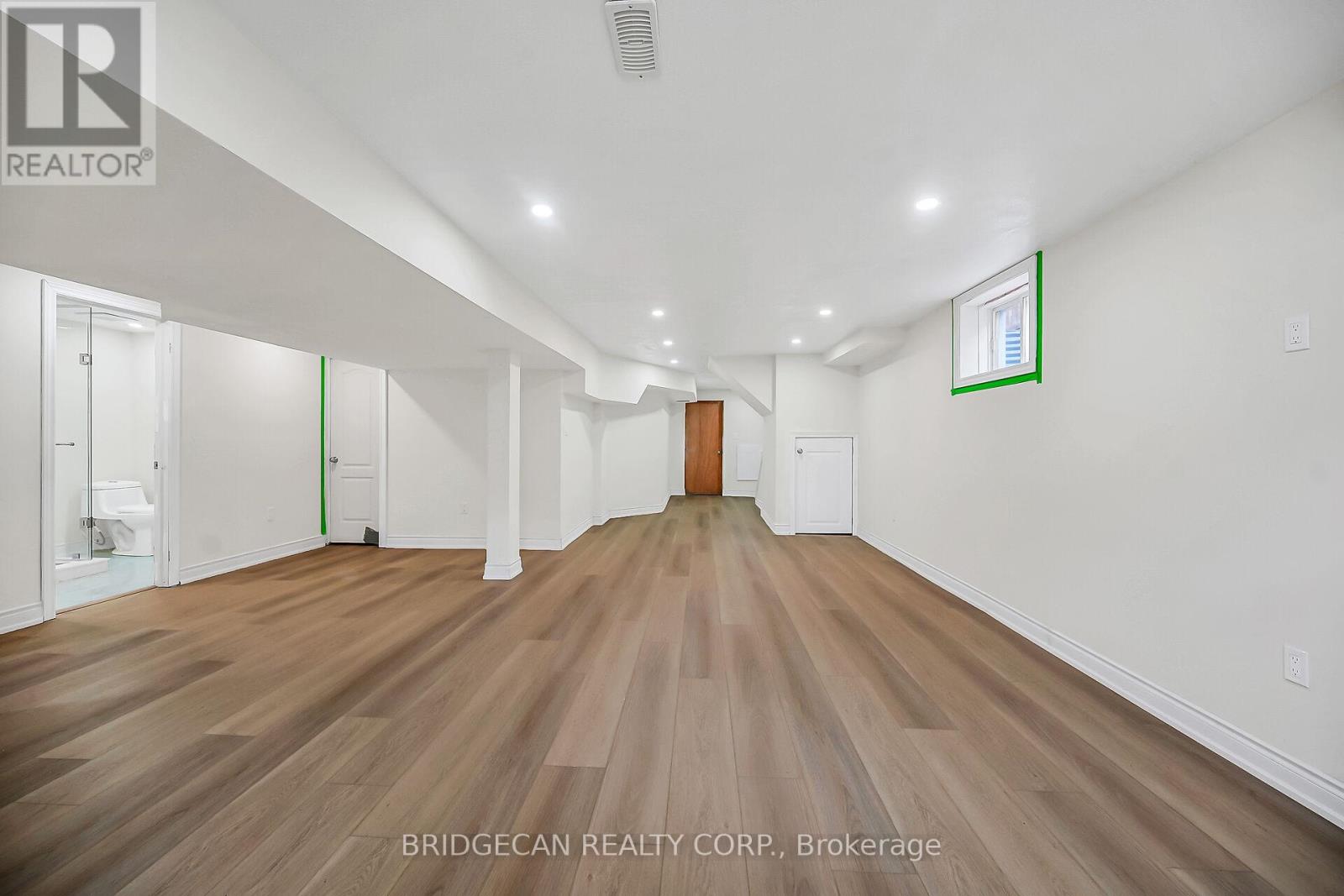 Photo 35 of 40 Davinci Boulevard, Hamilton ON