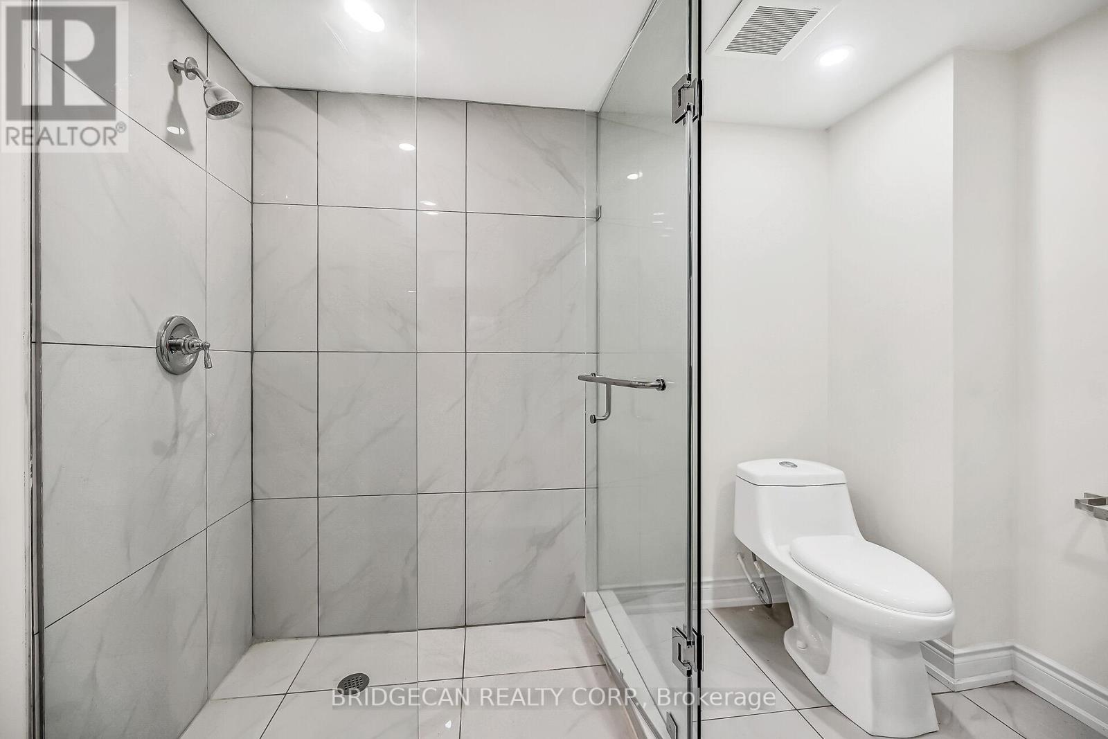 Photo 2 of 40 Davinci Boulevard, Hamilton ON