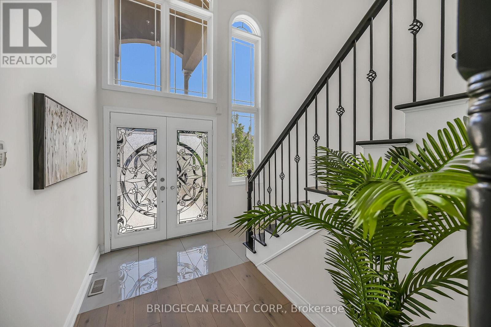 Photo 27 of 40 Davinci Boulevard, Hamilton ON