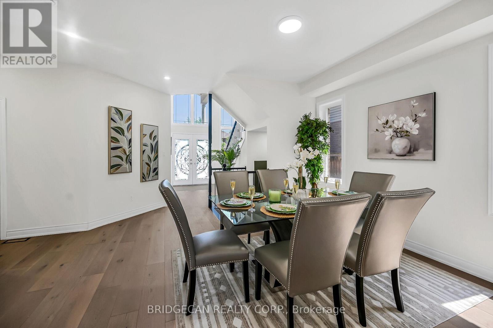Photo 12 of 40 Davinci Boulevard, Hamilton ON