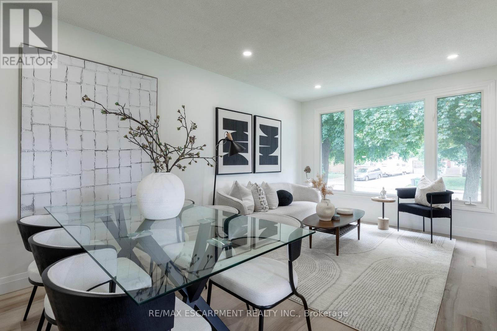 Photo 13 of 20 Laird Drive, Hamilton ON