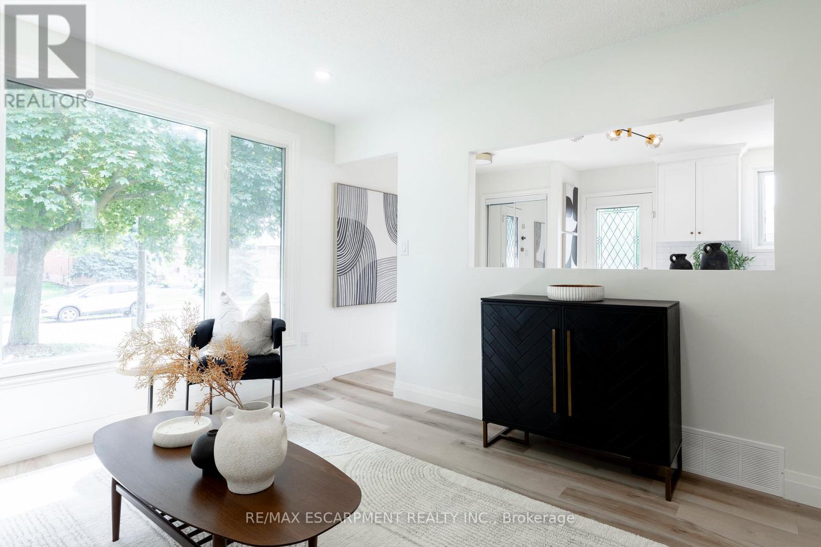 Photo 19 of 20 Laird Drive, Hamilton ON