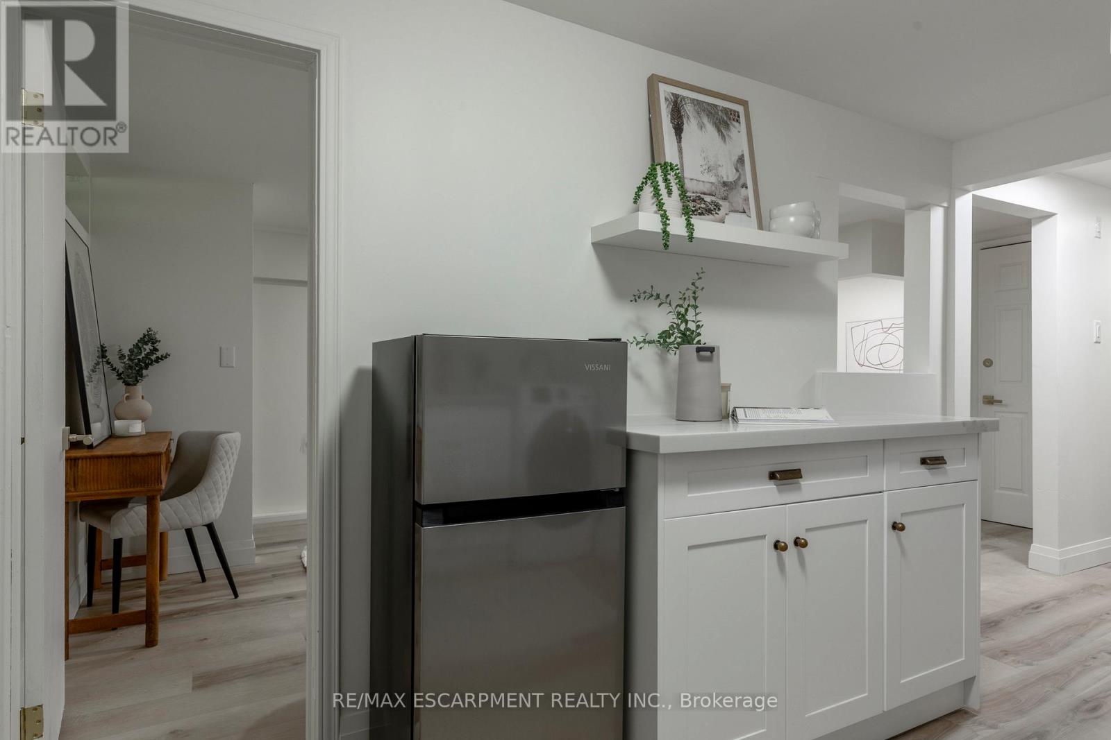 Photo 7 of 20 Laird Drive, Hamilton ON