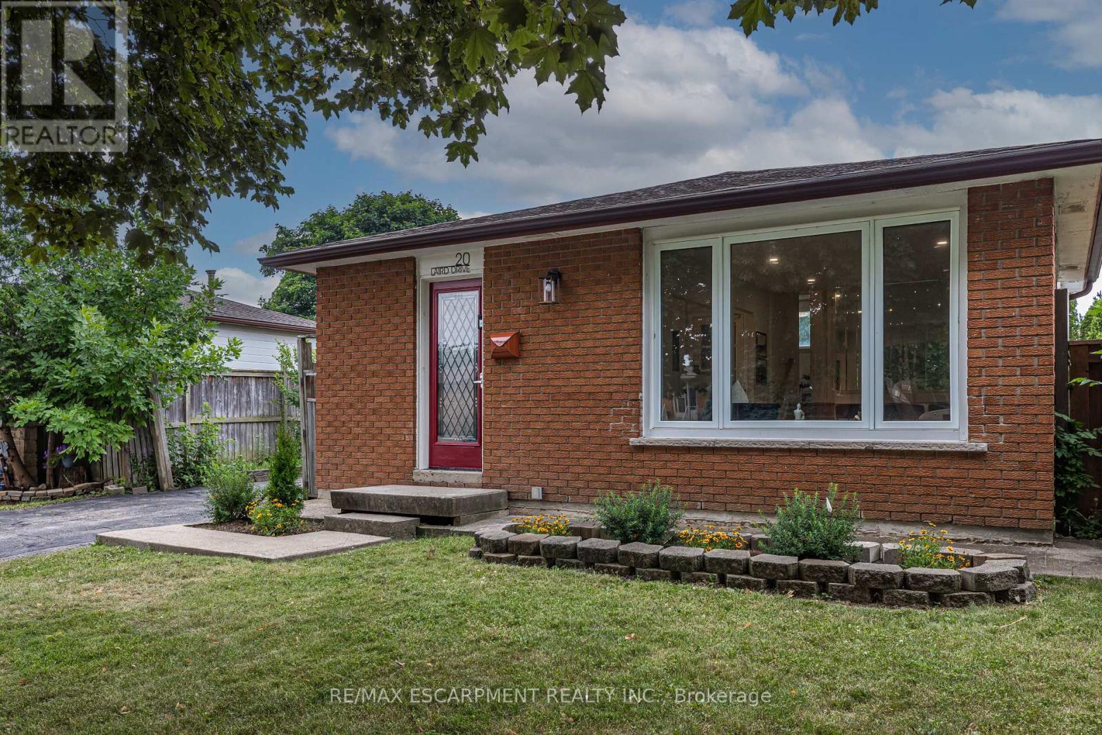 Photo 18 of 20 Laird Drive, Hamilton ON