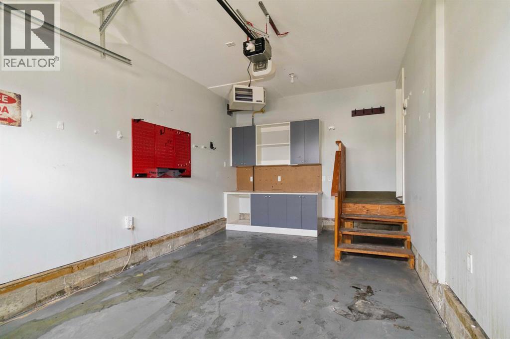 Photo 2 of 106 Athabasca Crescent, Fort Mcmurray AB