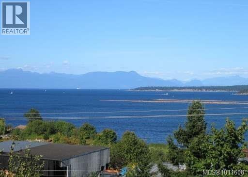 Photo 1 of 911 Haliburton St, Nanaimo BC