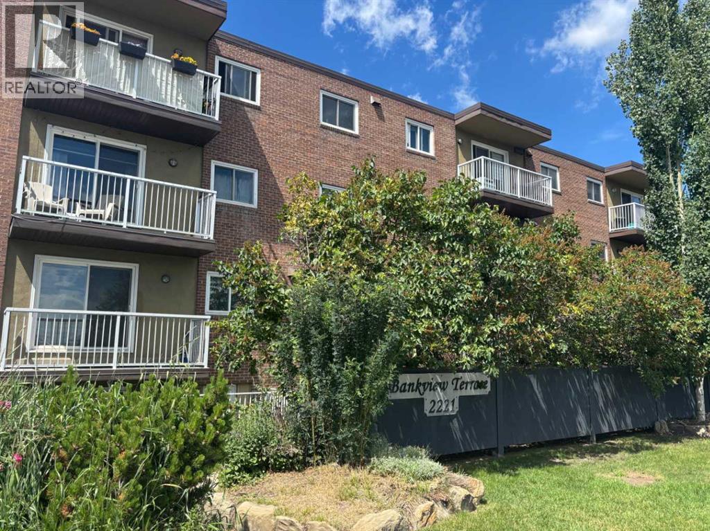 Single Family House for Sale in    Street SW Bankview Calgary 