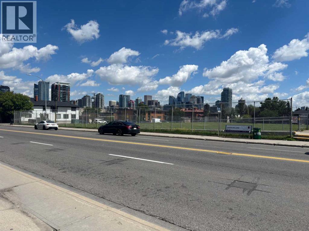 Single Family House for Sale in    Street SW Bankview Calgary 