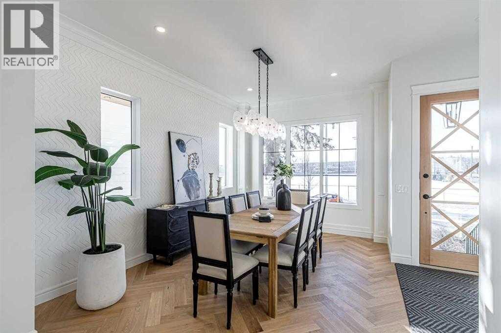 Single Family House for Sale in  Broadview Road NW West Hillhurst Calgary 
