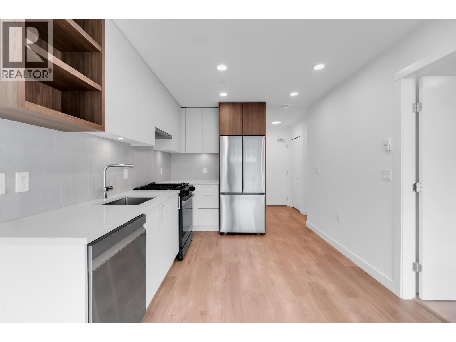Photo 1 of 514 723 Grover Avenue, Coquitlam BC