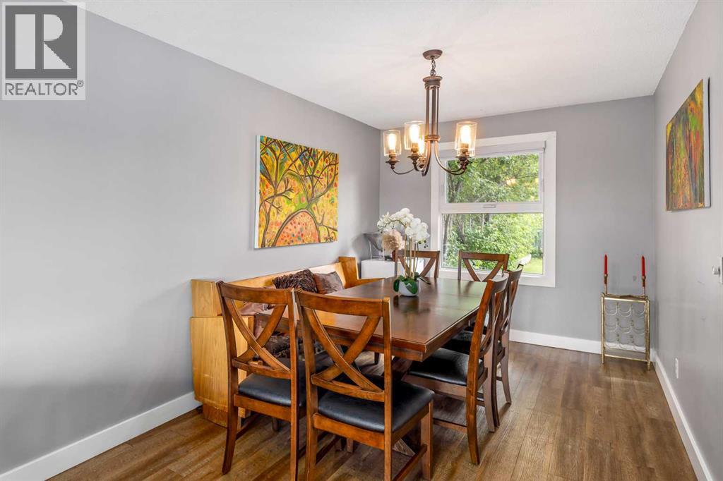 Photo 9 of 10003 Oakfield Drive Sw, Calgary AB