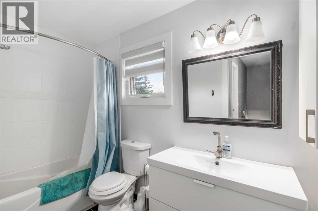 Photo 27 of 10003 Oakfield Drive Sw, Calgary AB