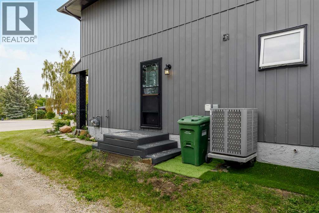 Photo 44 of 10003 Oakfield Drive Sw, Calgary AB