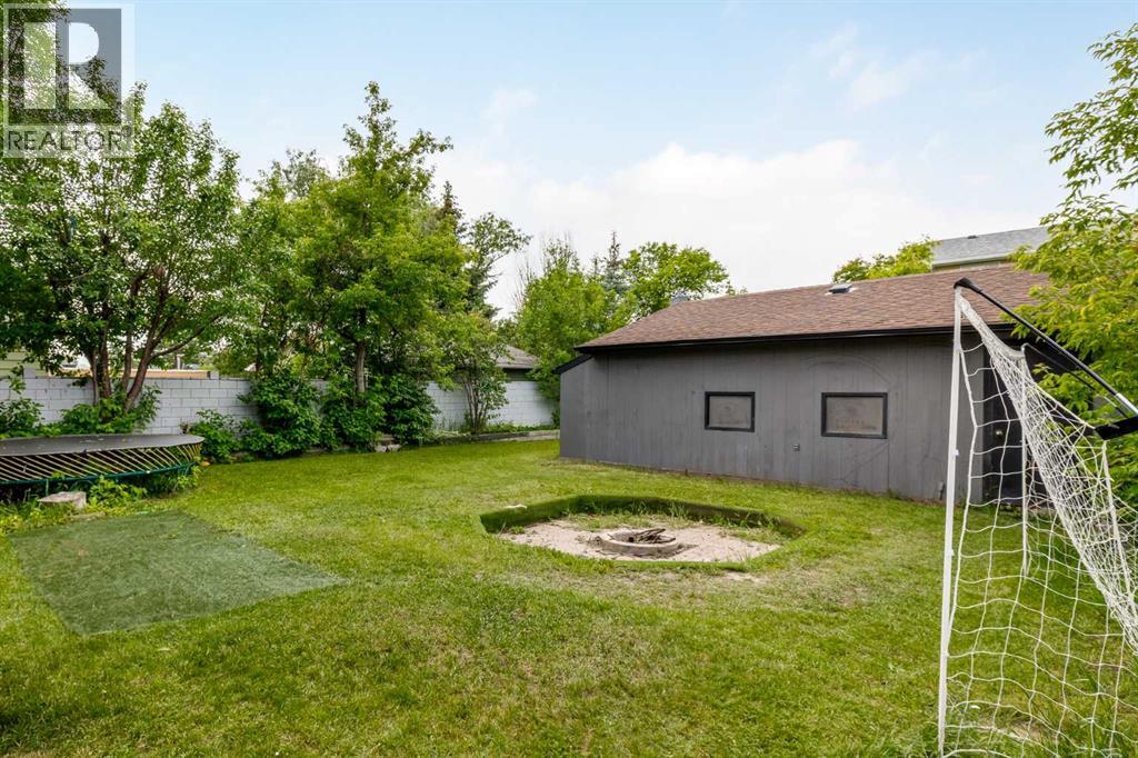 Photo 39 of 10003 Oakfield Drive Sw, Calgary AB