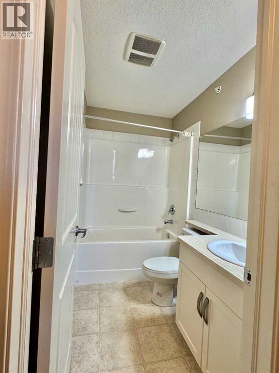 Single Family House for Sale in   Cranberry Park SE Cranston Calgary 
