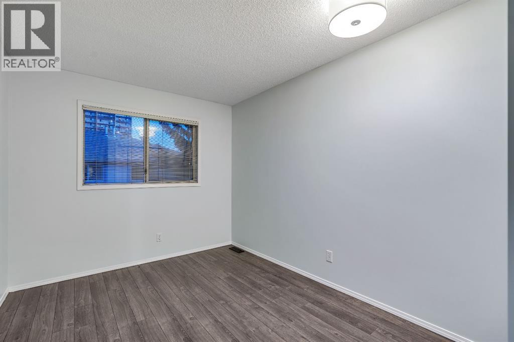 Single Family House 4 Level for Sale in  Kingsland Villas SW Kingsland Calgary 