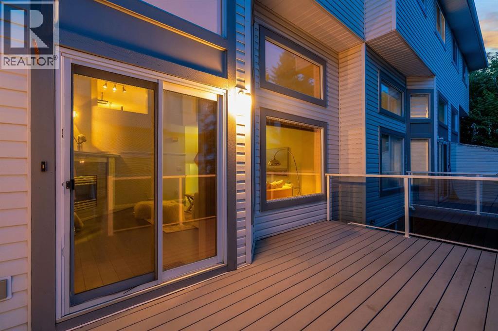 Single Family House 4 Level for Sale in  Kingsland Villas SW Kingsland Calgary 