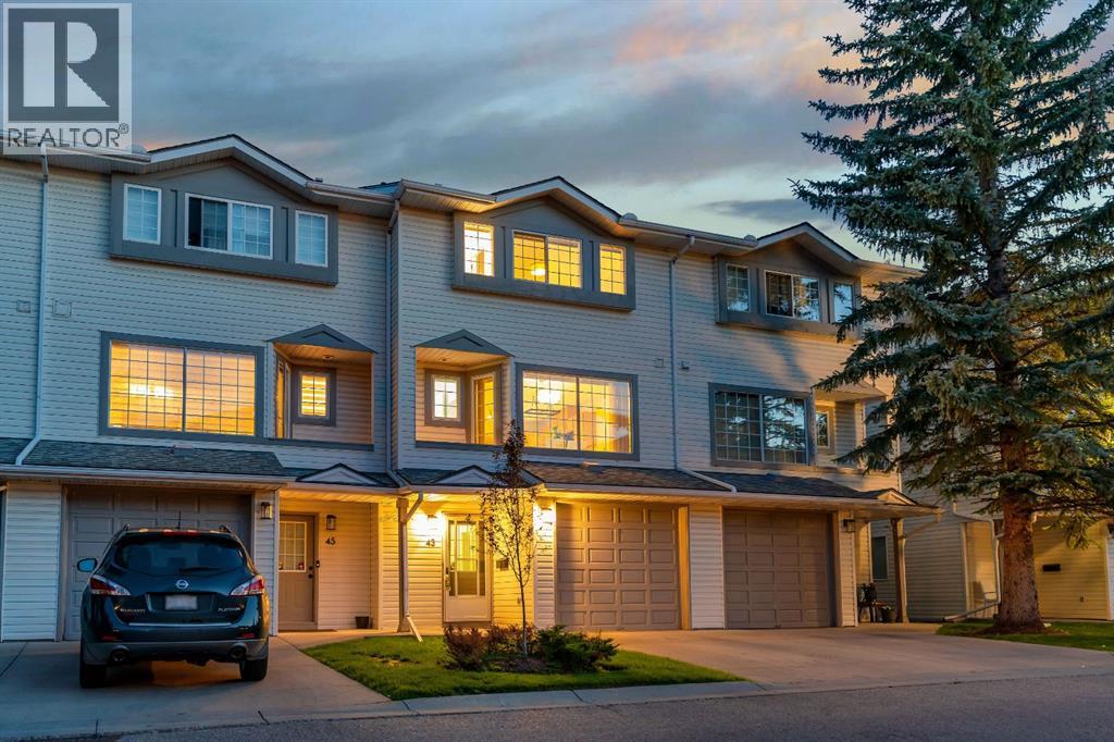 Single Family House 4 Level for Sale in  Kingsland Villas SW Kingsland Calgary 