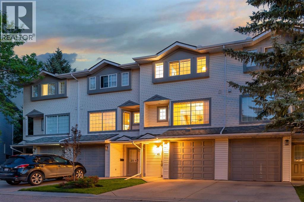 Single Family House 4 Level for Sale in  Kingsland Villas SW Kingsland Calgary 