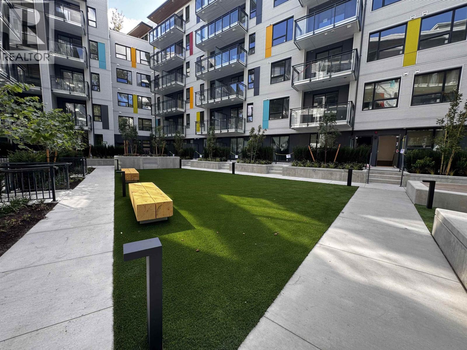 Photo 28 of 305 2015 St Johns St, Port Moody BC