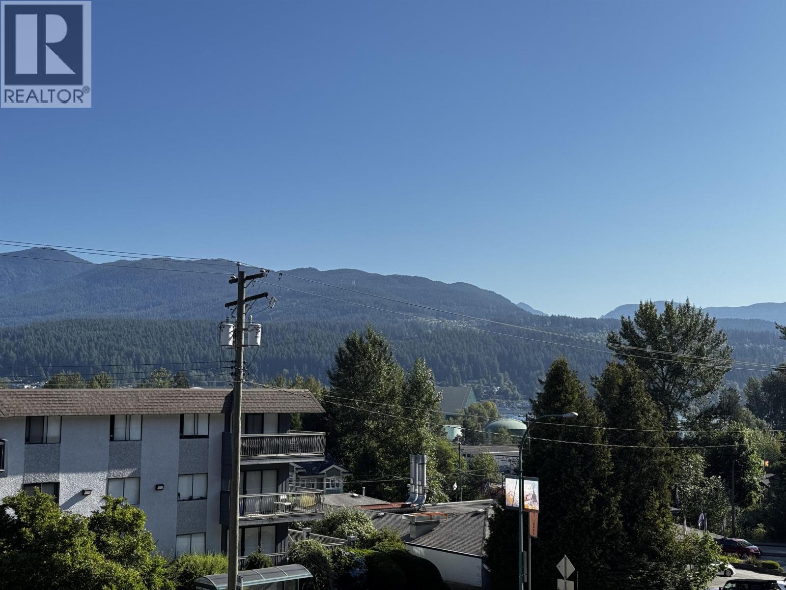 Photo 19 of 305 2015 St Johns St, Port Moody BC